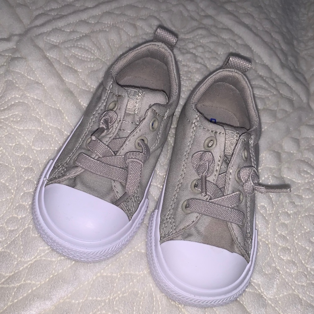 Toddler sneakers